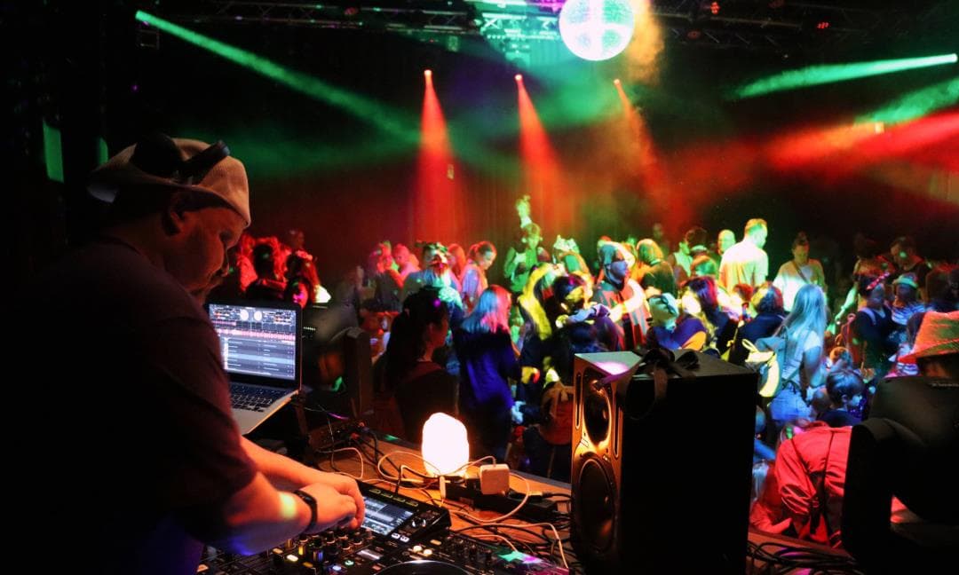 AnnanHouse disko - Ystävyyden tahdit